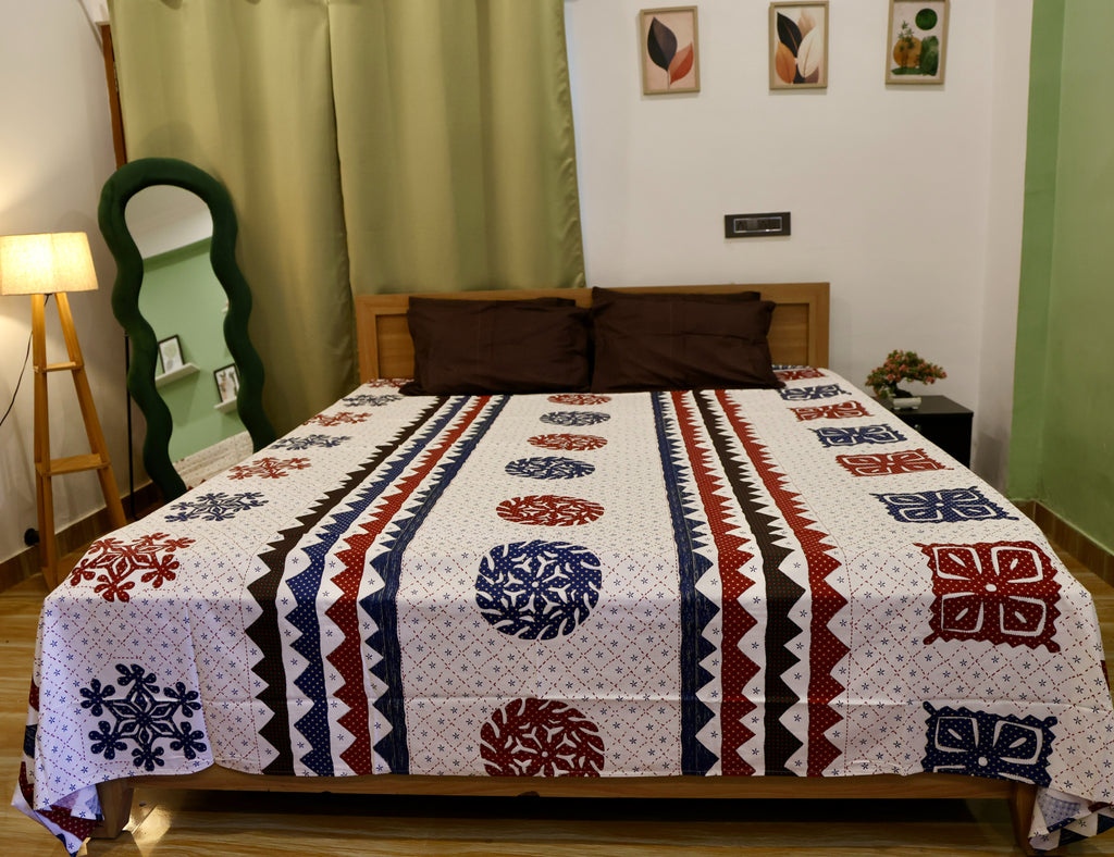 Faux Appliqué Medallion Sanganeri Print Cotton Bedsheet Red & Navy Chevron King Size