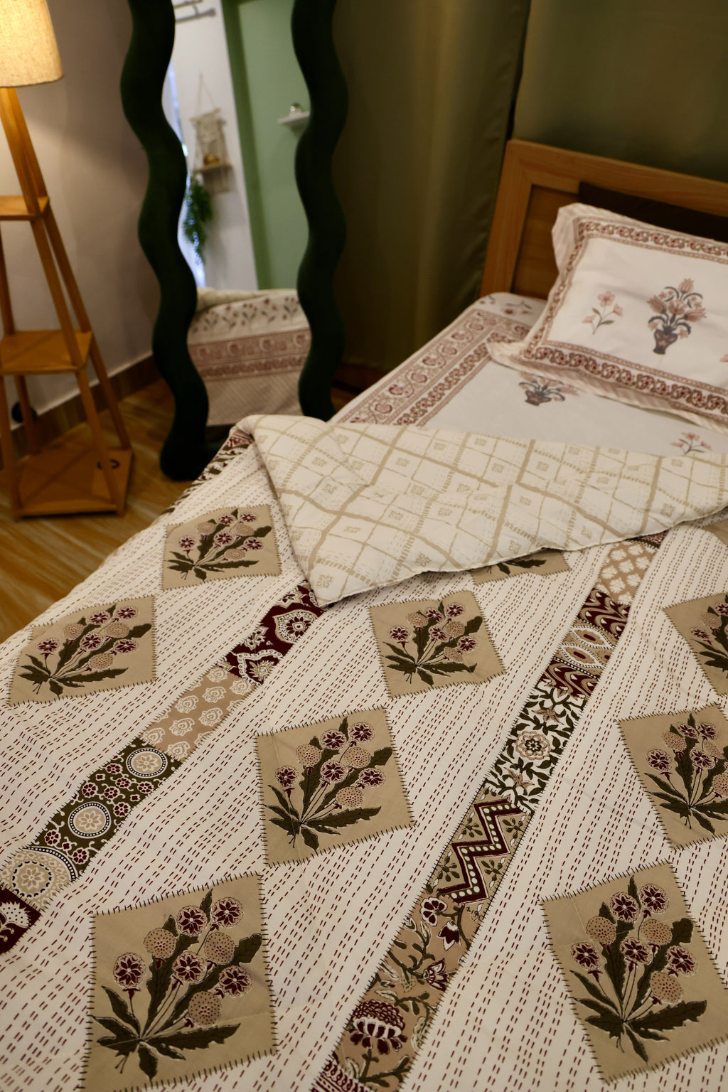 Floral Diamond Patchwork Sanganeri Print Cotton Comforter Beige & Burgundy King Size